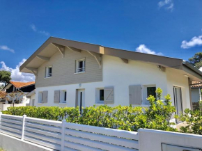 Villa La Plage Pour 7 Personnes A Proximite Du Port De Plaisance